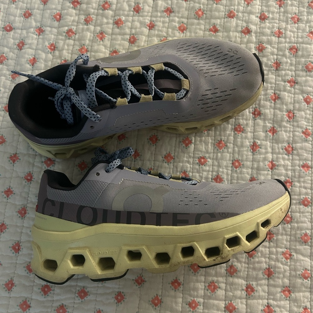 On Cloudstratus Running Shoes Purple-Gray and Yellow